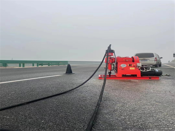 广安马路路基路面开裂下沉注浆加固灌浆